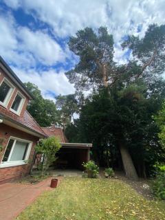 Haus, idyllischer Garten, Doppel-Garage - Westerstede - 2