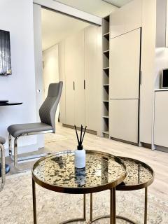 One Rosebank Unit 11 - 3