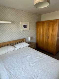 3 bed self contained part house in Queensferry, Edinburgh - 3