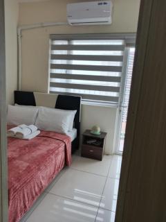 De Luxe, Standard and Studio Suites -The Breeze Residences-close to Airport,Mall of Asia, US Embassy - Manille - 0