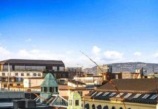 City Center - Large 2 bedroom apartment - 6