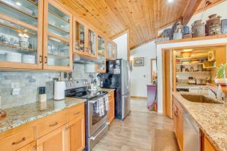 Cozy Mountain Home on 10 Acres with Fire Pit and Games - 1