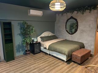 The oasis on 8 - 5