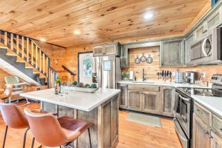 Rivers Ledge Cabin with breathtaking views hot tub & indoor pool - Bryant - 4