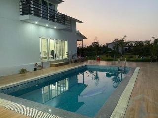 Vibe In Villa 3BHK - 9