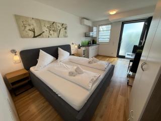 Kern Apartments - 1