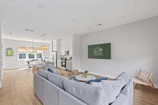 Sincerely Shem II- 7 min to Beach and Dtwn CHS - 2