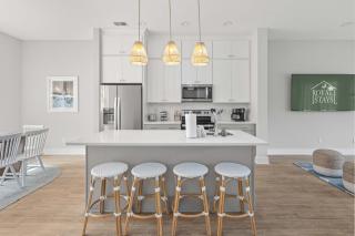 Sincerely Shem II- 7 min to Beach and Dtwn CHS - 8