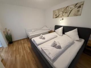 Kern Apartments - 8