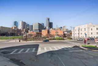 City View 2BR Apartments - 9
