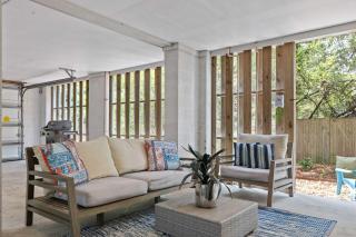 Mt Pleasant Beach Retreat- Mins to Sullivan's IOP - 2