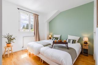 Jardin suspendu - 3 chambres - 2 salles de bain - Parking dans résidence privée - 7