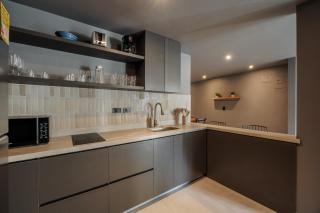 10th Street Three-Bedroom Jacuzzi & Billiard 201 - Medellín - 0