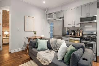 Trendy Nolita Stay Walk to SoHo & Little Italy - 4