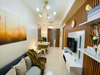 Condotel PoolView Balcony at S Residences Mall Of Asia near NAIA Wifi,Netflix,Pool - 2
