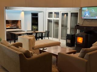 Wilderness deckhouse. views!/sun/sea/river/kayaks - 5