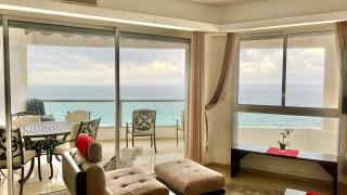 Beach front 20th floor 3R suite w parking - Bat Yam - 9