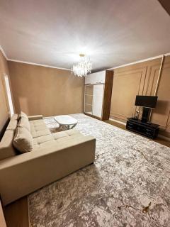 Сдаю квартиру посуточно на Максимке - 5