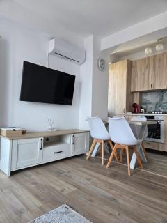 Lovely Apartment - 4