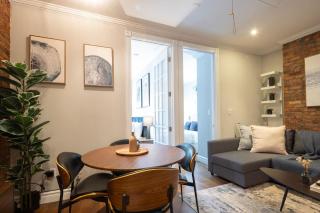 Stylish Retreat in Midtown NYC Walk to Everything - 2