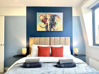 Gallery Designer 2 Bed Apartment, Free Parking, Gym, Yoga & Cinema Room - Bedford - 5