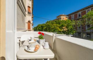 Residenza Storica Wi-Fi Ac Vicino al mare - 2