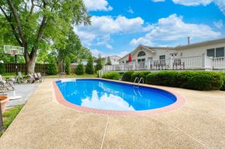 Silver Spring Oasis - 4