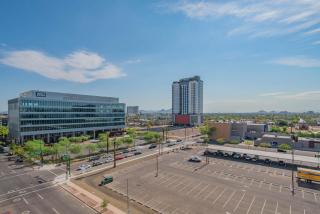 Calm Studio Modern High Rise DT, Pool, Gym, Parking - 7
