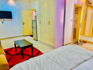 CROWN FURNISHED APARTMENTs - 1