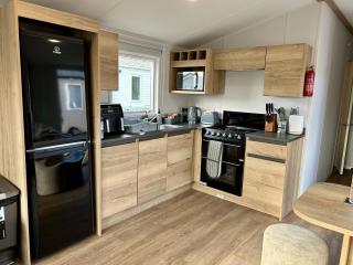 Blosseys Beach House - 3