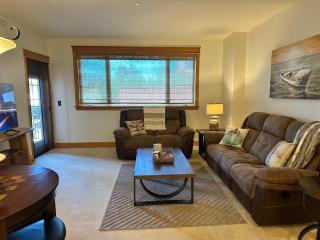 Riverstone Retreat - 9