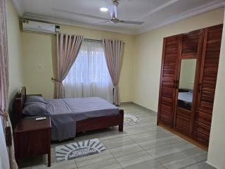 4 bed splendid hse North Legon - 3