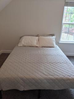 Huge house for midterm or corporate rental - 1