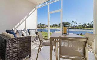Greenlinks Golf Villas in Lely Resort - 1