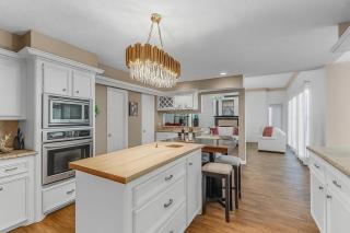 Golfers' Paradise 3BR Single House with Private Pool & Golf Course View- Man Gated, Marina in Lake Conroe, Tennis courts & Gym Access - 3