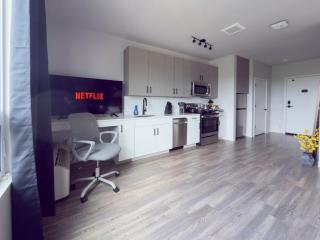 Mountain Lines & Slatted Calm A Cozy Modern Loft - 3