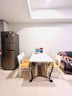 KIRAKUAN PARKVIEW 2BR Pool/Gym/Balcony - 5