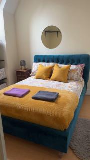 Grange Cottage - - 6