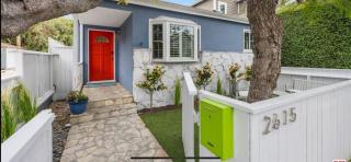 Chic Venice Beach Bungalow Steps from the Canals & Beach - 0