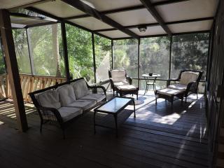 Large Waterfront canal home W Kayaks and covered boathouse - 9