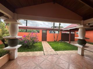 Casa Vista al Volcan, La Fortuna - 3