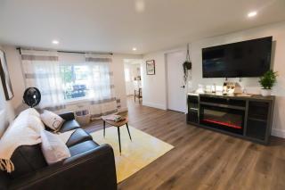 2 Cottages Side-by-Side - Waterfront -Hot Tub-Pets - Gilmour - 5