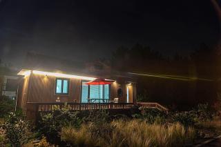 Hamdeok Poolvilla Pension Lamborghini - 4