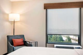Cambria Hotel Orlando near Universal Theme Parks - 2