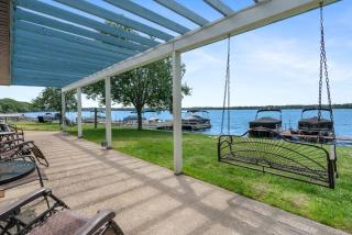 Rustic 4-Lodge Stay - Perfect for Groups - 1