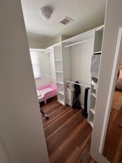 Waterfront retreat minutes from the beach - 5