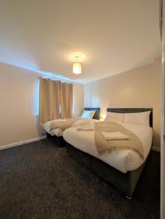 Numero Uno Luxe Retreat 3BR 3 Baths Hot Tub wifi Contractor and Group Friendly - 3