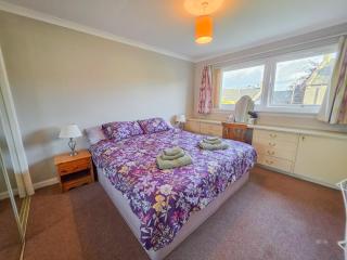 3 Bedroom Home, Peaceful Garden - 7