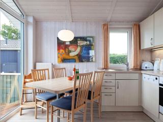 4 person holiday home in GROEMITZ - Grömitz - 2