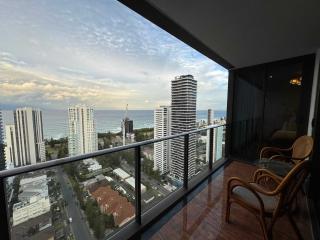 Broadbeach Sky Retreat 2BR Stunning Beach Views - 6